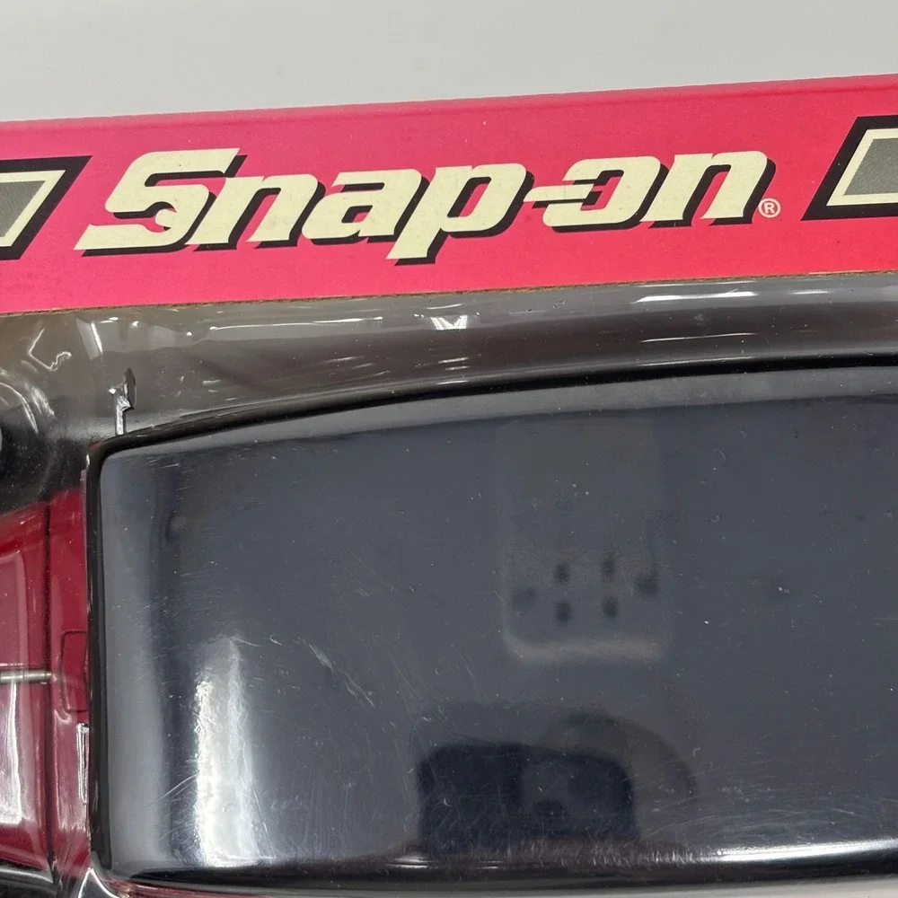 Snap-on Tools 1935 Chevrolet 1 1/2 Ton Panel Truck Crown Jewels Collection Red